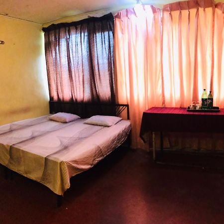 Coca Cola Hostel Malabe Eksteriør billede